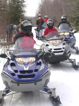 Snowmobiling in Kokadjo