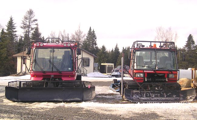 Pisten Bully snowmobilt trail groomers in Kokadjo